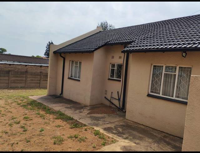 3 BEDROOM HOUSE FOR SALE IN SASOLBURG EXT 11